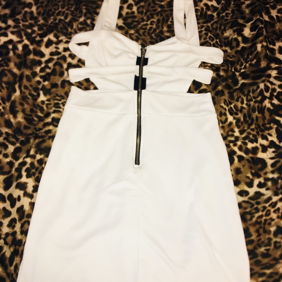 All white everything ❄️ - Picture 3 of 5